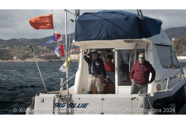 Las aguas de Estepona, escenario de la 4a Prueba del XIV Campeonato Interclubs del Estrecho-Ceuta Emociona