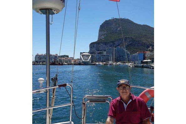 Lamentamos comunicar el reciente fallecimiento de D. Salvador Romero Vera, armador del Entre dos Mares